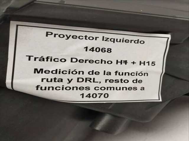 Foto 2ª: Faro Izquierdo Volkswagen Transporter 2.5 TDI 131CV 96KW T5 FURGONETA (2002)