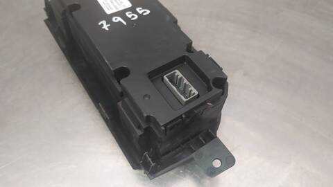 Foto 4ª: Mando Climatizador Suzuki SX4 TAKUMI 135CV 99KW [D20AA] (2013)