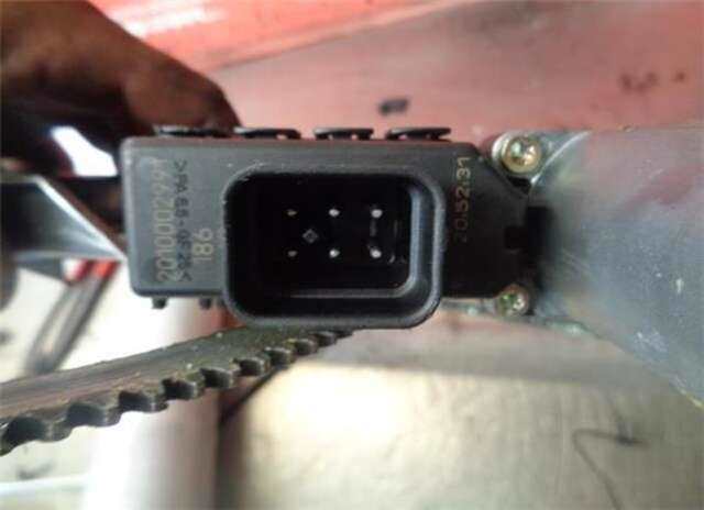 Foto 3ª: Elevalunas Eléctrico Delantero Izquierdo Opel Zafira 1.8 16V (125CV) [Z18XE]