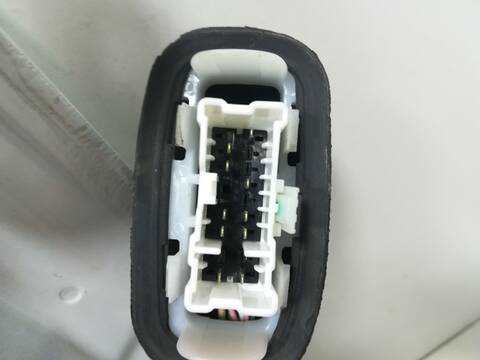 Foto 3ª: Puerta Trasera Izquierda Dacia Sandero H4DF4 (2024)