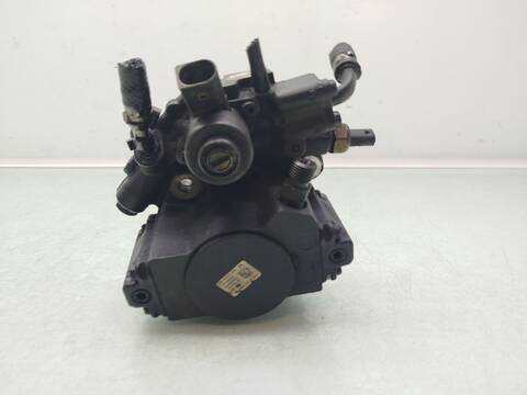 Foto 2ª: Bomba Inyeccion Mercedes Sprinter 316 CDI 906.631 906.633 906.635 906.637) 163CV 120KW FURGONETA [OM 651.955,OM 651.956,OM 651.957] (2010)