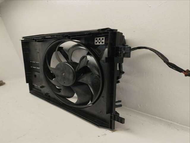 Foto 3ª: Electroventilador Peugeot 3008 ALLURE 120CV 88KW [BH01] (2017)