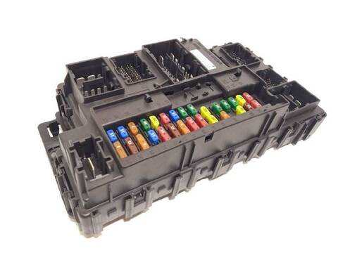 Foto 2ª: Caja Reles Fusibles Ford Mondeo 1.5 ECOBOOST CAT 160CV 118KW [UNCE] (2016)