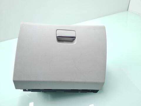 Guantera Mercedes Clase A 140 A 200 CDI BLUEEFFICIENCY 176.001) 136CV 100KW