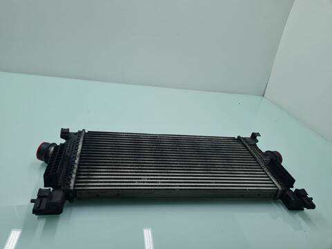 Foto 4ª: Intercooler Opel Astra COSMO 110CV 81KW [A17DTR] (2010)