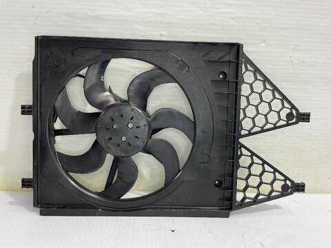 Foto 3ª: Electroventilador Volkswagen Polo ADVANCE BLUEMOTION 90CV [CUSB] (2014)