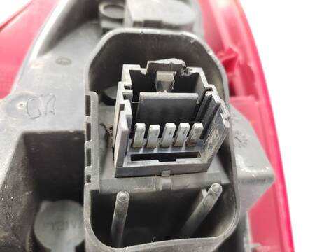 Foto 3ª: Piloto Trasero Izquierdo Renault Twingo 1.5 DCI 75 75CV 55KW [K9K820] (2014)