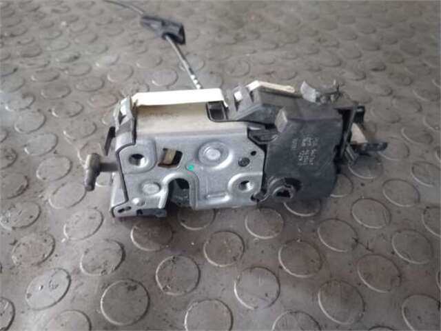 Foto 2ª: Cerradura Puerta Delantera Derecha Peugeot 308 1.6 CONFORT [1.6 LTR. - 80 KW HDI FAP CAT (9HZ - DV6TED4)] [9HZ (DV6TED4)]