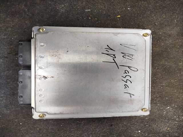 Foto 2ª: Centralita Motor ECU Volkswagen Passat BERLINA (2003)