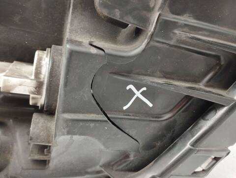 Foto 2ª: Faro Izquierdo Hyundai Tucson STYLE 4WD 185CV 136KW (2015)