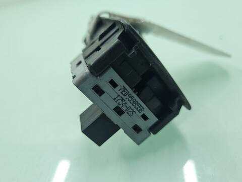 Foto 3ª: Botonera Elevalunas Volkswagen Transporter T5 COMBI FURGONETA [BNZ] (2008)