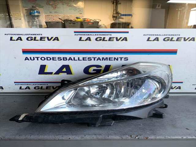 Faro Izquierdo Renault Clio 1.5 DCI 86CV 0CV