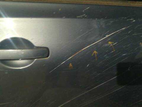 Foto 3ª: Puerta Trasera Derecha Nissan Qashqai TEKNA 150CV 110KW [M9R832] (2008)