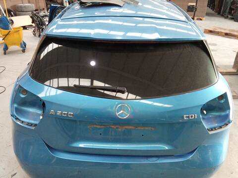 Portón Mercedes Clase A 140 A 200 CDI - D 176.008) 136CV 100KW