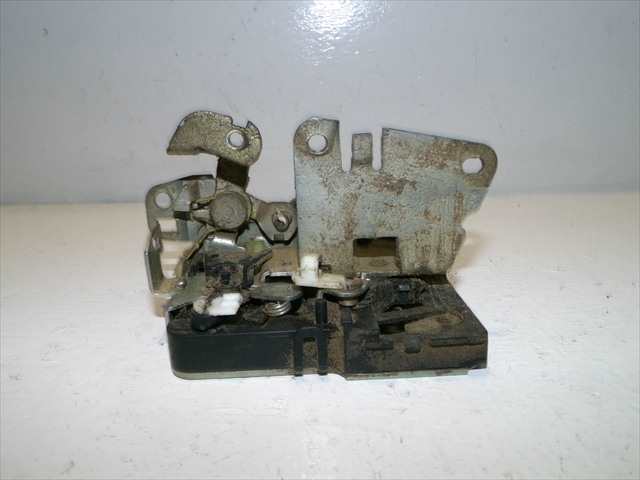 Foto 3ª: Cerradura Puerta Delantera Derecha Aixam A741 0.4 D [KUBOTA] (2007)