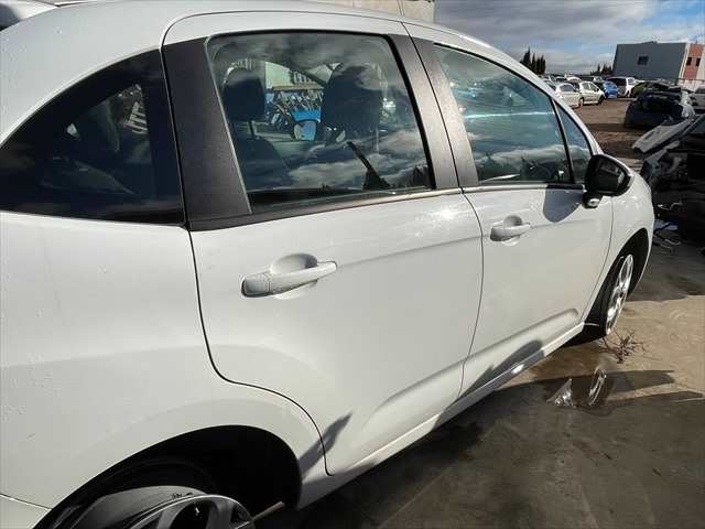 Foto 3ª: Puerta Trasera Derecha Citroen C3 1.6 HDI 90cv [9HX] (2010)