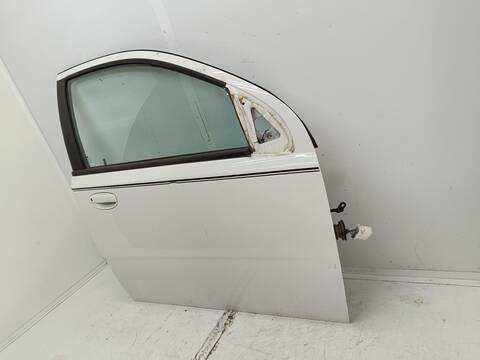 Foto 4ª: Puerta Delantera Derecha Chevrolet Aveo LS 84CV 62KW [B12D1] (2010)