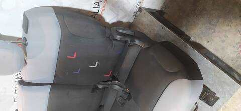 Foto 4ª: Asientos Traseros Fiat 500 80CV 59KW