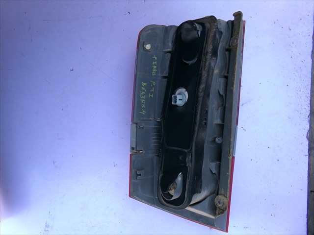 Foto 2ª: Piloto Trasero Derecho Toyota Noah 2.0 G 2001-2007 [1AZFSE] (2006)
