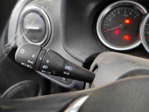 Foto 2ª: Mando Multifuncion Dacia Sandero H4BA4 (2017)