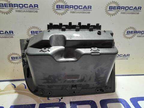 Foto 3ª: Guantera Seat Ibiza 1.0 TSI 95CV [DLAC] (2015)