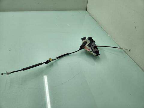 Cerradura Puerta Trasera Izquierda Peugeot 2008 ALLURE 102CV 75KW