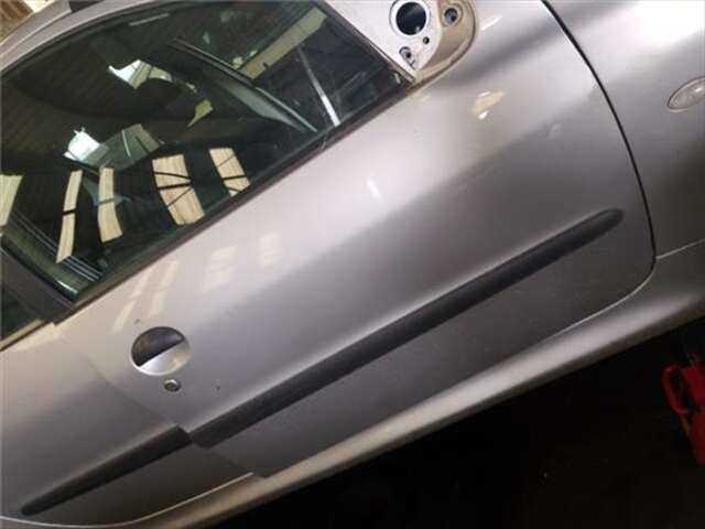 Puerta Delantera Derecha Peugeot 206 1.4 HDI ECO 70