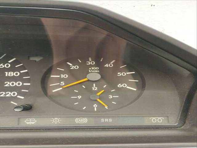 Foto 2ª: Cuadro de Instrumentos Mercedes 300 TD 124 SEDAN W124) 124.133) 147CV 108KW [OM 603.960] (1994)