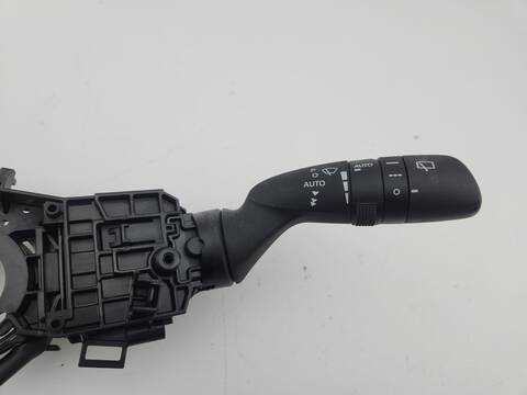 Foto 3ª: Mando Multifuncion Toyota Yaris 1.5 HYBRID MXPH11) 92CV 68KW [M15A-FXE] (2022)