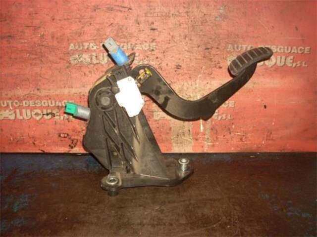 Foto 3ª: Pedal Embrague Renault Laguna 2.0 DYNAMIQUE [2.0 LTR. - 110 KW DCI DIESEL FAP] [M9RJ805]
