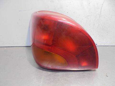 Piloto Trasero Izquierdo Ford Fiesta BASICO BERLINA 60CV 44KW