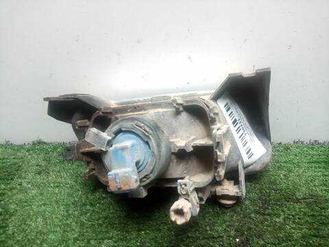 Foto 2ª: Faro Antiniebla Delantero Izquierdo Citroen Saxo 1.5 D 57CV 42KW [VJZ] (2000)