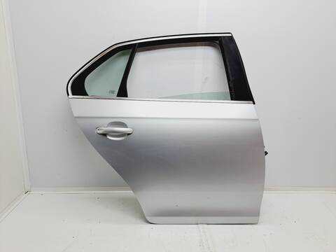 Puerta Trasera Derecha Volkswagen Jetta 2.0 TDI 140CV 103KW