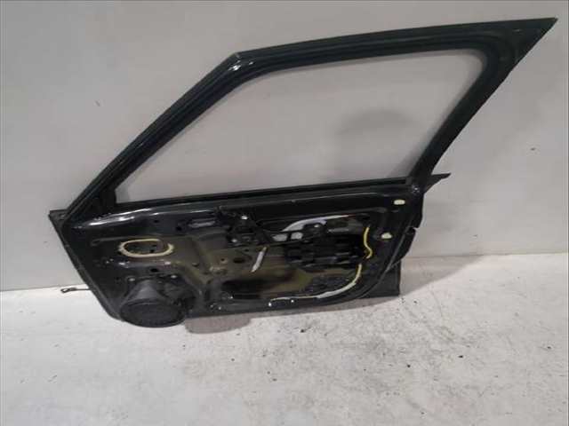 Foto 3ª: Puerta Delantera Derecha Citroen C4 1.6 HDI AUT. 109CV [9HY (DV6TED4) 9HZ (DV6TED4)] (2006)