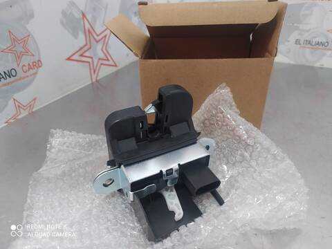 Foto 4ª: Cerradura Maletero Portón Volkswagen Golf SPORTLINE BERLINA 102CV 75KW