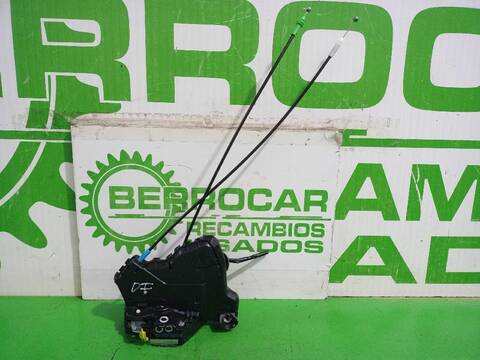 Foto 3ª: Cerradura Puerta Delantera Izquierda Toyota Auris HYBRID FEEL EDITION 136CV (2013)