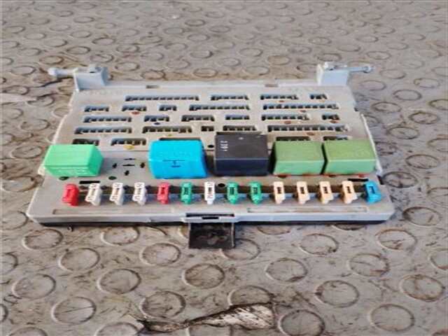 Caja Reles Fusibles Peugeot 309 1.9 GTI