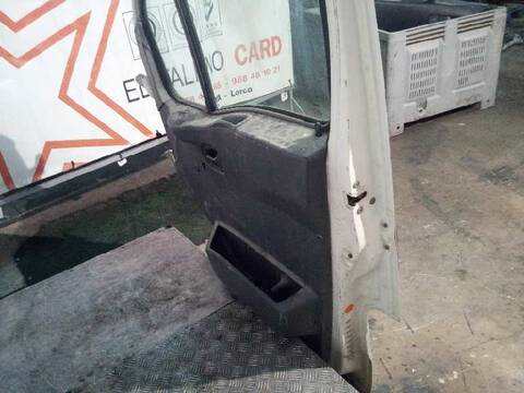 Foto 4ª: Puerta Delantera Derecha Iveco Daily 65 - C 15 CHASIS - CABINA 146CV 107KW [8140.43N] (2003)