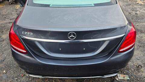 Portón Mercedes Clase C 160 651921 BERLINA AUT.