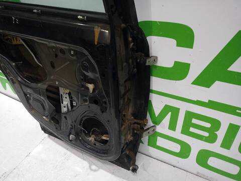 Foto 3ª: Puerta Trasera Izquierda Opel Vectra GTS 125CV [Y22DTR] (2002)