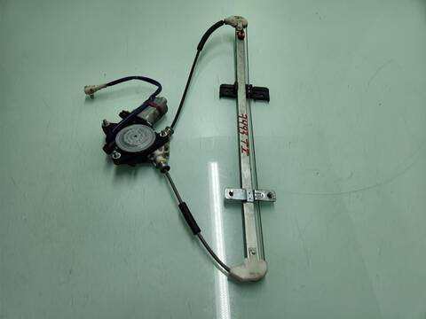 Elevalunas Manual Trasero Izquierdo Suzuki Grand Vitara 2.0 TD DLX 109CV 80KW