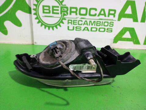 Foto 2ª: Faro Antiniebla Delantero Izquierdo Fiat Bravo 1.9 DYNAMIC MULTIJET 120CV [192A8000] (2007)