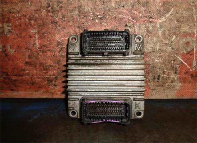 Centralita Motor ECU Opel Corsa 1.7 DI