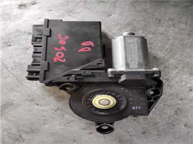 Foto 3ª: Elevalunas Eléctrico Delantero Izquierdo Audi A4 2.0 TDI [2.0 LTR. - 103 KW TDI] [BLB]