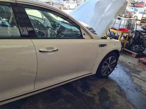 Puerta Delantera Derecha Kia Optima EMOTION 141CV 104KW