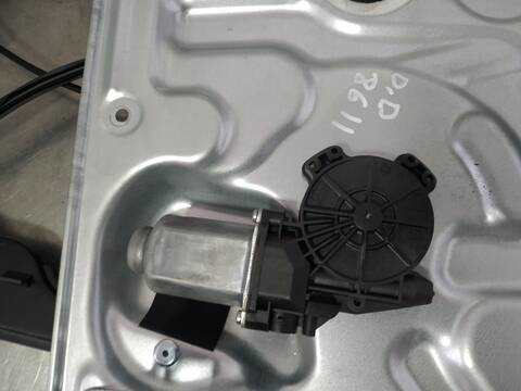 Foto 2ª: Elevalunas Eléctrico Delantero Derecho Nissan Qashqai TEKNA PREMIUM 131CV 96KW [R9MA405] (2012)