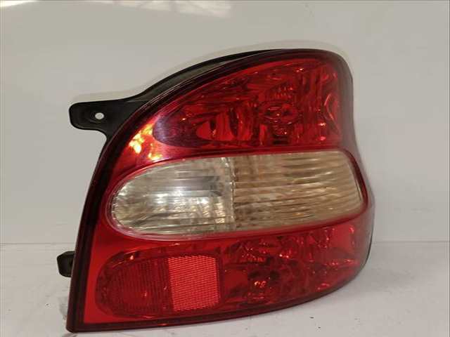 Piloto Trasero Derecho Kia Carnival TD LS TRAVEL 126CV 93KW