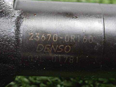 Foto 3ª: Inyectores Toyota Avensis 2.2 D-4D CAT BERLINA 150CV 110KW [2AD-FTV] (2006)