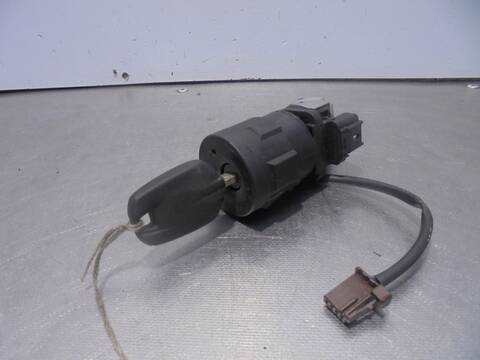 Foto 4ª: Motor de Arranque Peugeot 208 1.6 16V HDI FAP 92CV 68KW [9H06] (2014)