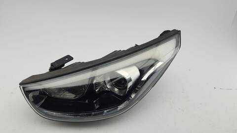 Foto 3ª: Faro Izquierdo Hyundai ix35 1.7 CRDI 116CV 85KW [D4FD] (2015)